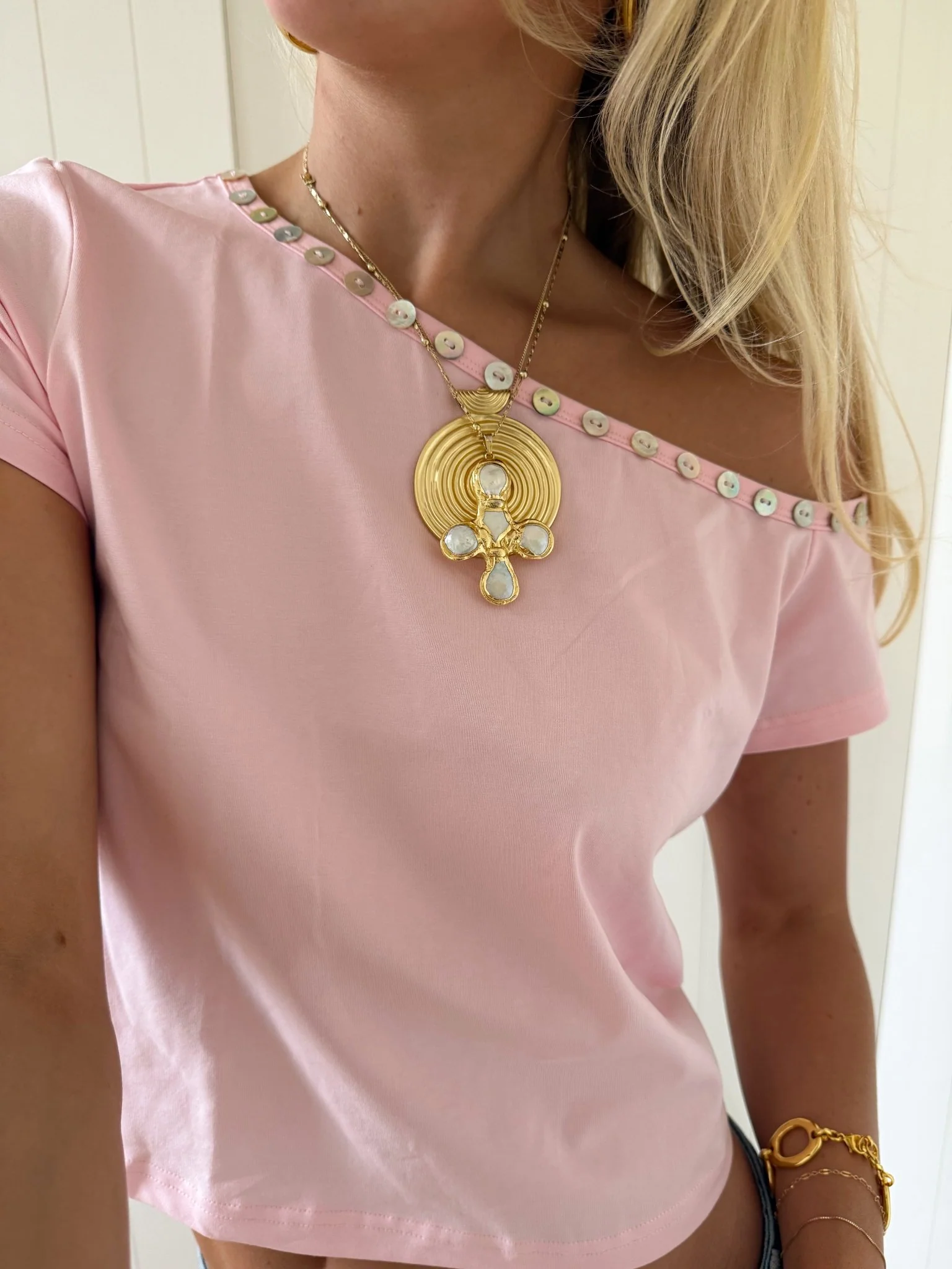 ADA TOP WITH SHELL BUTTONS IN PINK - Image 6