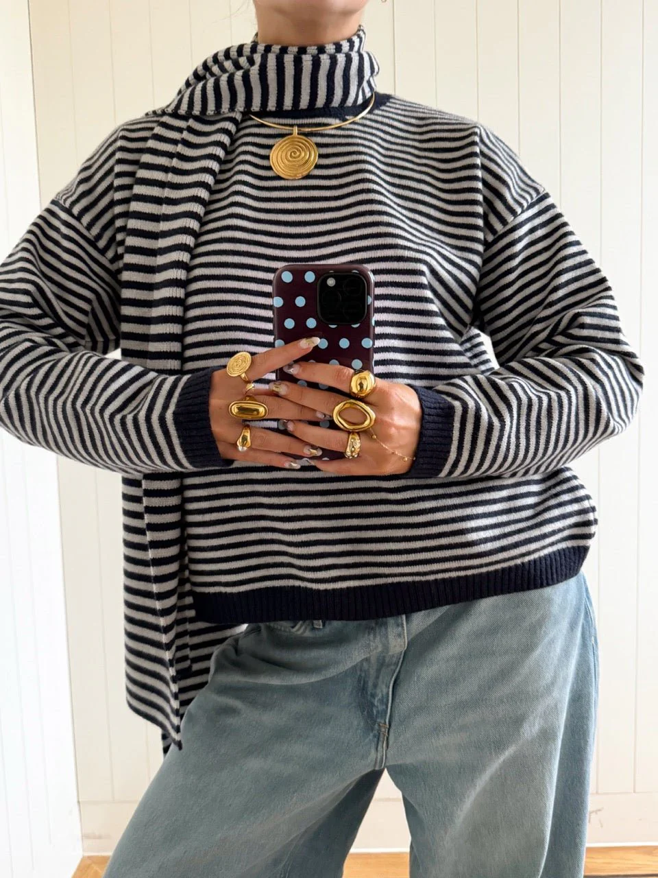 ALVA KNIT WITH SCARF IN NAVY AND GREY - Image 5