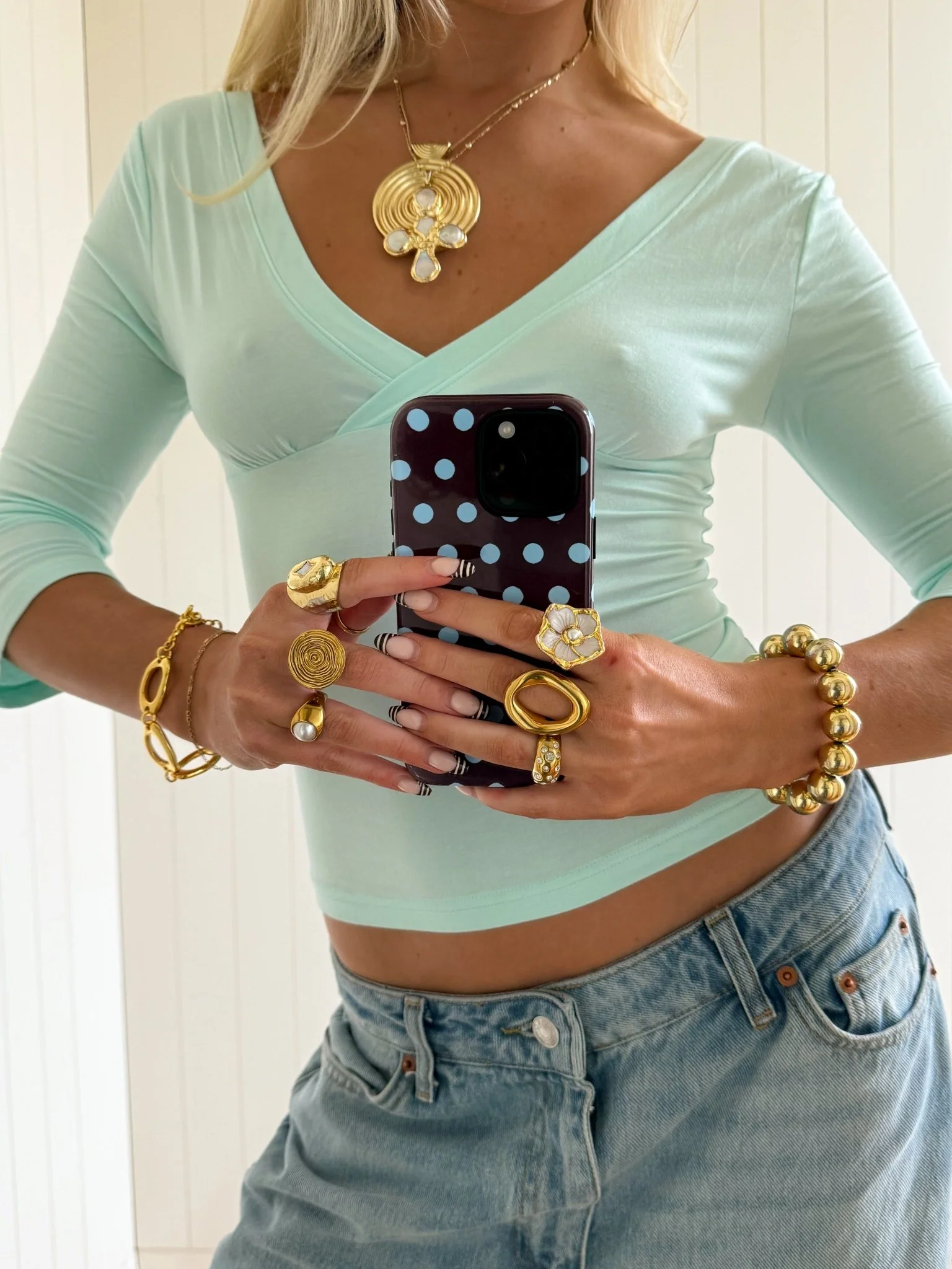 EDDA V-NECK 3/4 SLEEVE TOP IN AQUA - Image 5