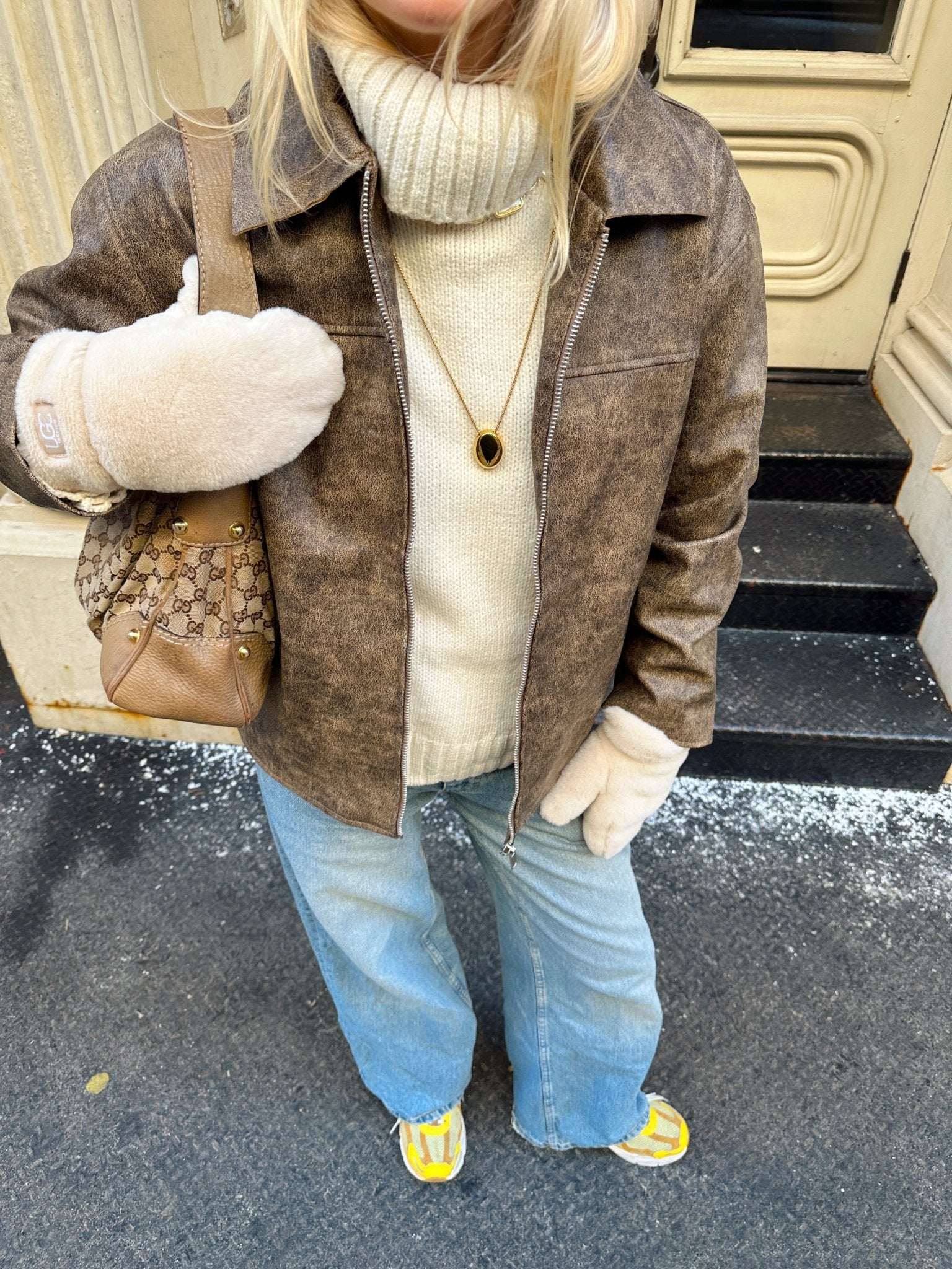 LIV NECKLACE - Image 4