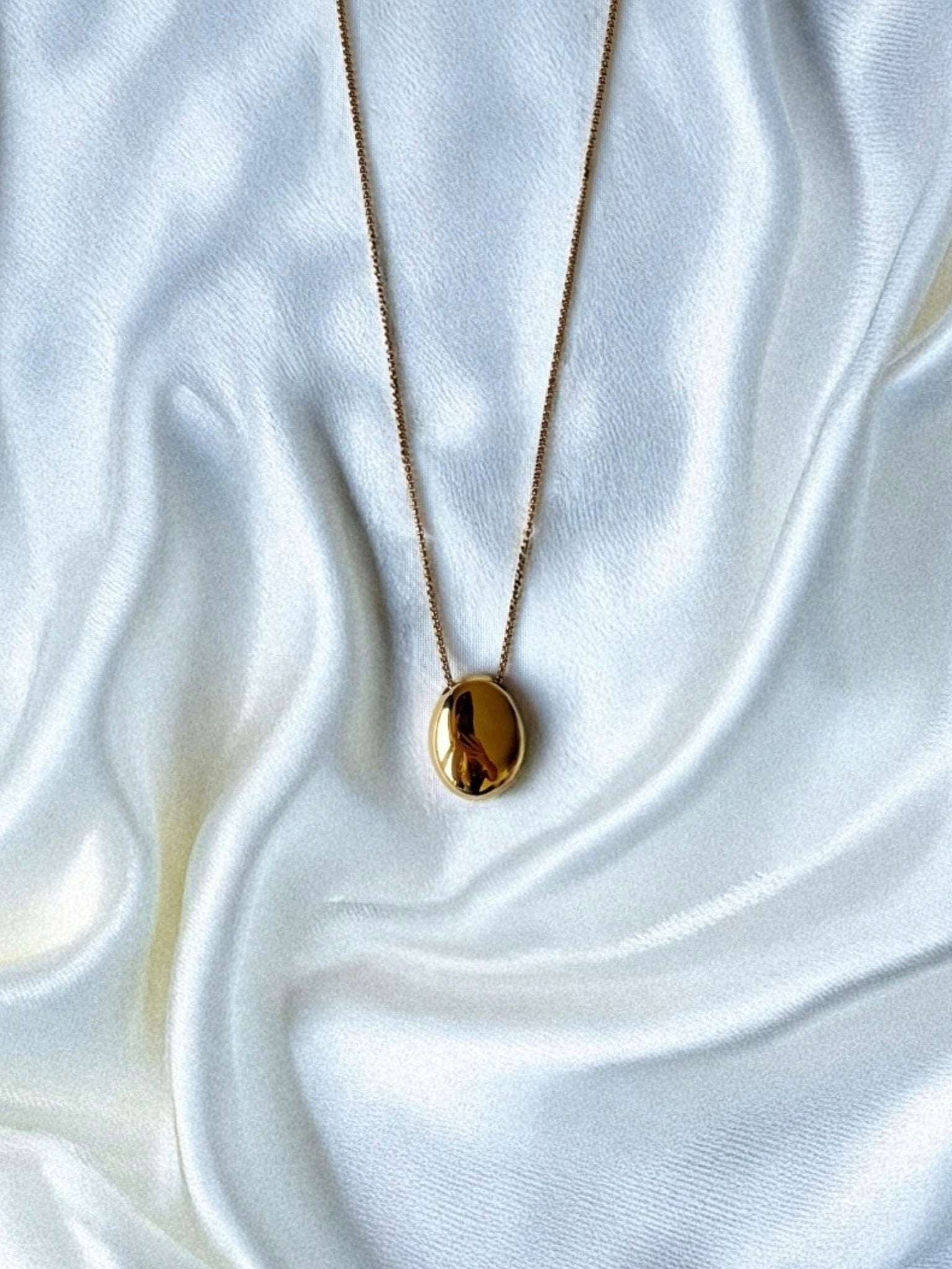 LIV NECKLACE - Image 6