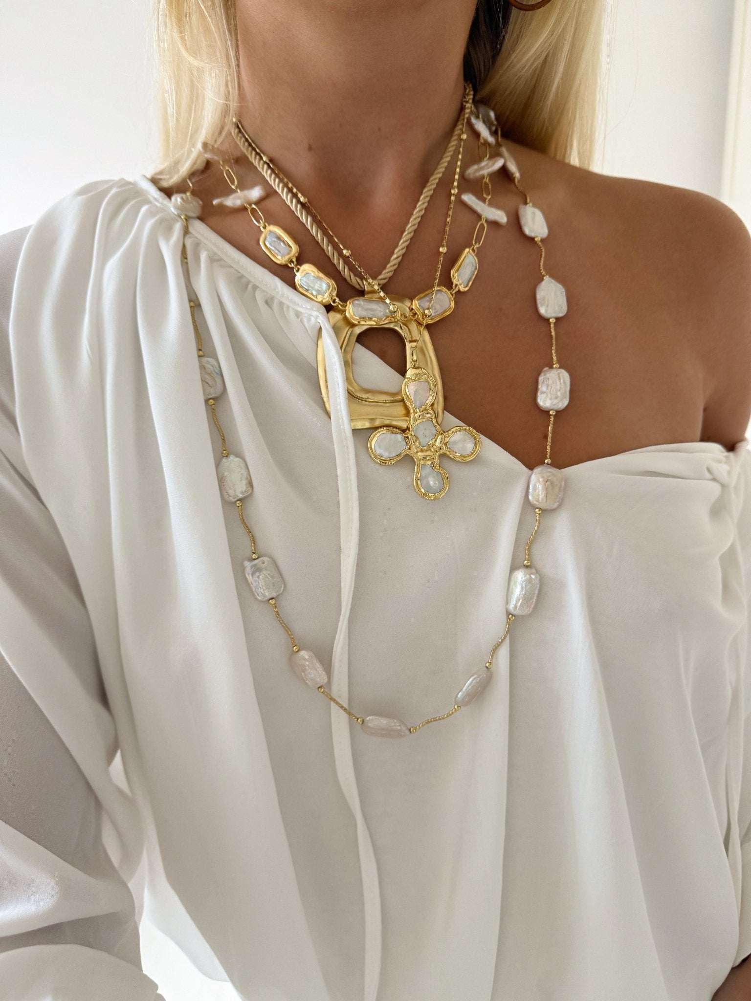 LOU NECKLACE - Image 4